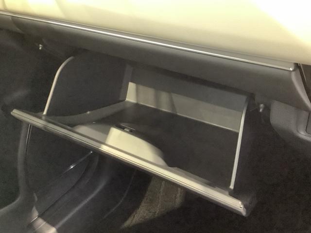 ヴェゼル ｅ：ＨＥＶＰＬａＹ　ＨＳＥＮＳＩＮＧ　２ト－ン　サンル－フ　最長５年保証　純正ナビ　ＴＶ　Ｒカメラ　ＢＴオ－ディオ　ドラレコＥＴＣ　ＬＥＤライト　ＶＳＡ　シ－トヒ－タ－　クルコン　アルミ　スマ－トキ－　スペアキ－ＡＡＣ（27枚目）