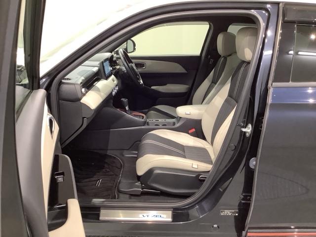 ヴェゼル ｅ：ＨＥＶＰＬａＹ　ＨＳＥＮＳＩＮＧ　２ト－ン　サンル－フ　最長５年保証　純正ナビ　ＴＶ　Ｒカメラ　ＢＴオ－ディオ　ドラレコＥＴＣ　ＬＥＤライト　ＶＳＡ　シ－トヒ－タ－　クルコン　アルミ　スマ－トキ－　スペアキ－ＡＡＣ（30枚目）