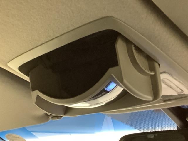 ステップワゴンスパーダ スパーダホンダセンシング 1年保証 ワンオ-ナ- ナビVXM-175VFNi TV Rカメラ CD録音 DVD ETC LEDライト 両側電動ドア VSA クルコン アルミ スマ-トキ- スペアキ- 盗難防止装置 整備記録簿(31枚目)