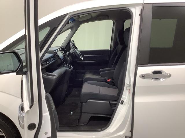 ステップワゴンスパーダ スパーダホンダセンシング 1年保証 ワンオ-ナ- ナビVXM-175VFNi TV Rカメラ CD録音 DVD ETC LEDライト 両側電動ドア VSA クルコン アルミ スマ-トキ- スペアキ- 盗難防止装置 整備記録簿(33枚目)