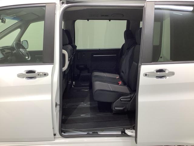 ステップワゴンスパーダ スパーダホンダセンシング 1年保証 ワンオ-ナ- ナビVXM-175VFNi TV Rカメラ CD録音 DVD ETC LEDライト 両側電動ドア VSA クルコン アルミ スマ-トキ- スペアキ- 盗難防止装置 整備記録簿(34枚目)