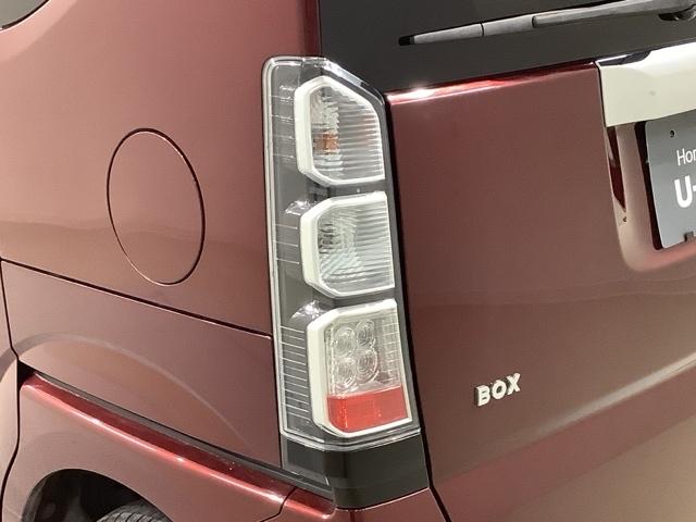 Ｎ－ＢＯＸ Ｇ・Ｌパッケージ　保証付　ワンオ－ナ－　ナビ　ＴＶ　Ｒカメラ　ＣＤ録音　ＢＴオ－ディオＤＶＤ　ＥＴＣ　両側電動ドア　ＶＳＡ　スマ－トキ－　盗難防止装置　整備記録簿　ＡＡＣ　スペアキ－　ドアバイザ－　ベンチシ－ト　ＡＢＳ（45枚目）