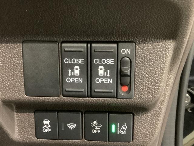 フリードハイブリッド ハイブリッド・Ｇ　Ｈ　ＳＥＮＳＩＮＧ　最長５年保証　ワンオーナー　Ｒカメラ　ＢＴオ－ディオ　ＥＴＣ　ＬＥＤライト　両側電動ドアＶＳＡ　シ－トヒ－タ－　クルコン　スマ－トキ－　スペアキ－　盗難防止装置　整備記録簿　ＡＡＣ（12枚目）