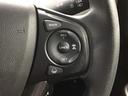 クルーズコントロールを装備しています。高速道路などで一定の速度で走ってくれるので運転が楽ですよ！速度を設定できますので、スピードの出しすぎにも注意できます。