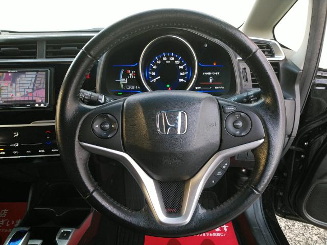 フィットハイブリッド Lパッケージ 黒半革シート/禁煙/ナビTV/Bluetooth/LED/バックカメラ/ドライブレコーダー/ETC/衝突軽減ブレーキ/クルーズコントロール/オートライト/(19枚目)