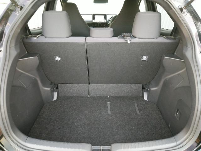 ヤリス X /ナビ/Bluetooth/バックカメラ/ETC/衝突軽減ブレーキ/スマートキー/イモビライザー/オートマチックハイビーム/(14枚目)