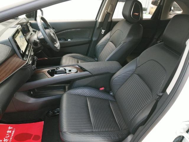 オーラ G レザーエディション ツートン/黒革/禁煙/9型ナビTV/Bluetooth/LED/全周囲カメラ/ドライブレコーダー/ETC/衝突軽減ブレーキ/レーダークルーズ(9枚目)