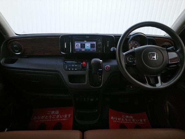 Ｎ－ＯＮＥ セレクト　ツートン／半革／禁煙／純正ディスプレイオーディオ／バックカメラ／ドライブレコーダー／ＥＴＣ／衝突軽減ブレーキ／前席シートヒーター（8枚目）