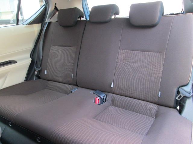 アクア G スマートキー/禁煙/ナビTV/Bluetooth/ETC/前席シートヒータ/オートライト/プッシュスタート/ウインカーミラー/プライバシーガラス(10枚目)