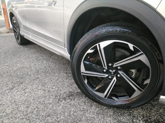 ���D�݂̃f�U�C���̃A���~�z�C�[����A�V�i�^�C���A�X�^�b�h���X�^�C���Ȃǂ���]�̕��͂��m�点�������B�Ԏ�ɍ��킹���T�C�Y�������ׂ��Ă���Ă����Ē����܂��B