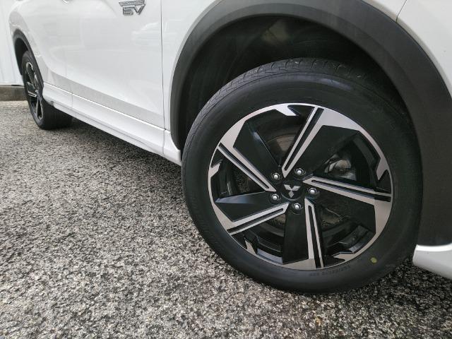 ���D�݂̃f�U�C���̃A���~�z�C�[����A�V�i�^�C���A�X�^�b�h���X�^�C���Ȃǂ���]�̕��͂��m�点�������B�Ԏ�ɍ��킹���T�C�Y�������ׂ��Ă���Ă����Ē����܂��B