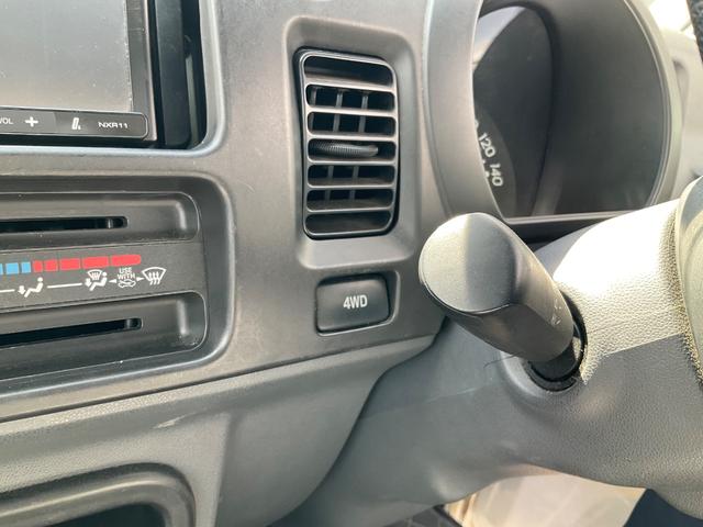ハイゼットトラック 　エクストラ　４ＷＤ　４輪駆動　５速マニュアル　ＭＴ　ナビ　社外アルミホイール　エアコン　パワーウィンドウ　スーパーデフロック　集中ドアロック　ＥＸＴ　Ｂｌｕｅｔｏｏｔｈ　スペアキー　純正ゴムマット（42枚目）