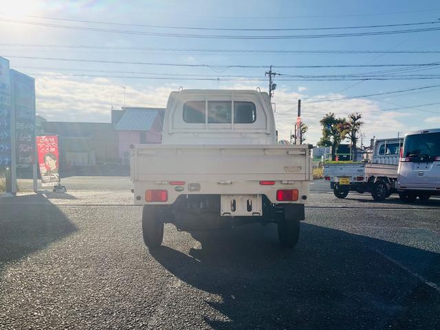キャリイトラック 　軽トラック　３０，０００キロ！　ミッション　エアコン　運転席エアバッグ　助手席エアバッグ　５速ＭＴ　三方開　整備／点検記録簿あり　禁煙車　車検整備付き　修復歴なし　室内掃除済み　パワステ（17枚目）