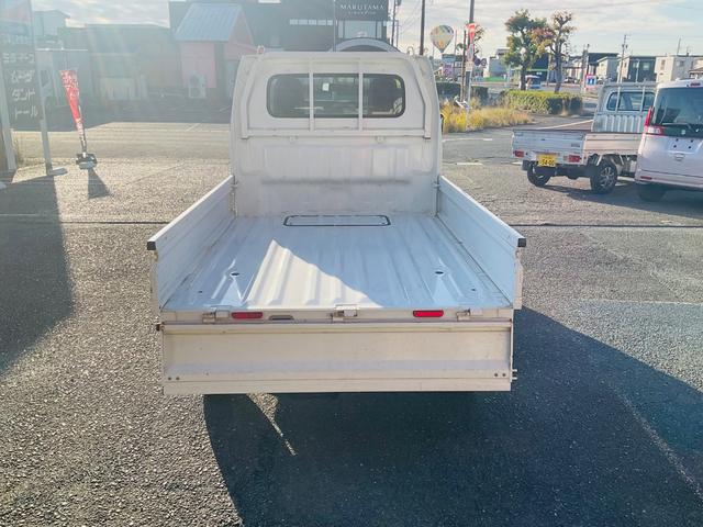 キャリイトラック 　軽トラック　３０，０００キロ！　ミッション　エアコン　運転席エアバッグ　助手席エアバッグ　５速ＭＴ　三方開　整備／点検記録簿あり　禁煙車　車検整備付き　修復歴なし　室内掃除済み　パワステ（33枚目）
