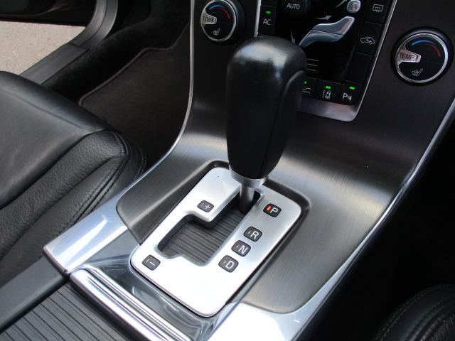ドライブe 正規ディーラー車 純正ナビ地デジ Bluetooth ETC HID アルミ クルーズコントロール 革シート Sヒーター Pスタート AUX USB AAC パワーシート ABS WエアB キーレス(39枚目)