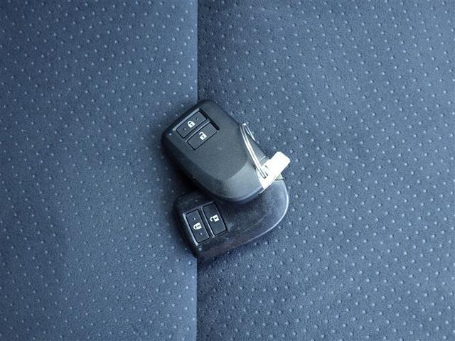 ハイエースバン スーパーGL ダークプライムII 寒冷地 AC 助手席エアバック 地デジ 盗難防止システム 4WD車 ETC付き DVD LEDヘッドランプ エアB ナビ&TV ミュージックプレイヤー接続可 メモリーナビ 横滑り防止 AC100(21枚目)