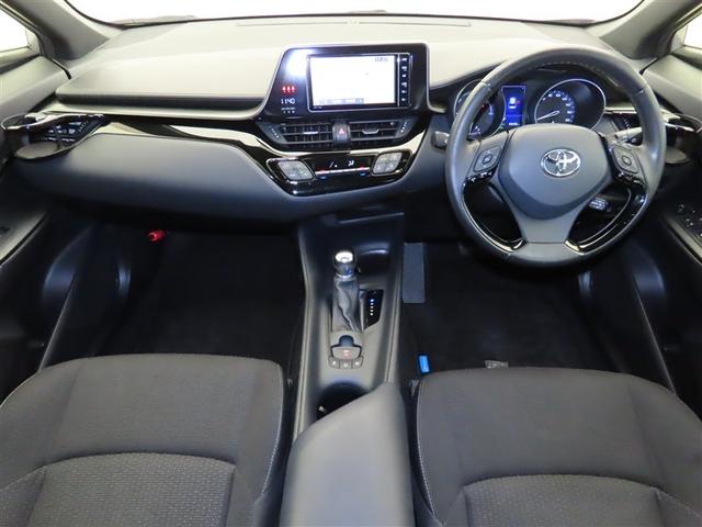 質感・形状・色など細部にこだわり大人の感性に響くデザインを追求したインテリアです。