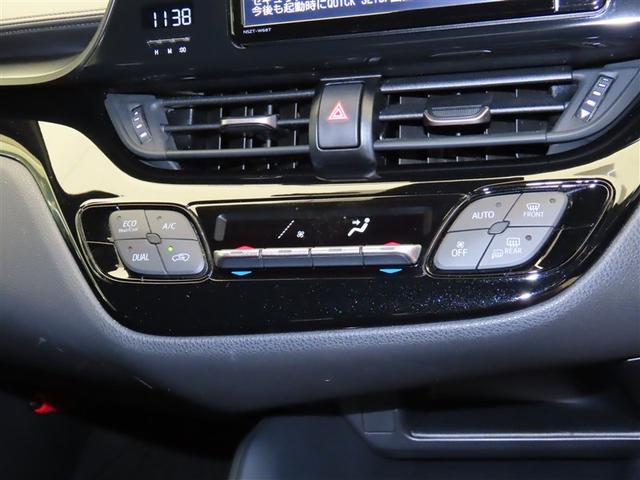 左右独立温度コントロールフルオートエアコンです。運転席、助手席それぞれで、独立して、温度設定出来ますよ♪
