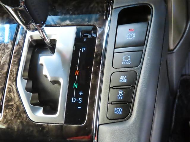 アルファードハイブリッド Ｓ　タイプゴールドＩＩ　ＴＣナビ　バックモニター　後席モニター　ＬＥＤヘッドライト　両側パワースライドドア　ＥＴＣ　衝突被害軽減ブレーキ　　　レーダークルコン　ワンオーナー（15枚目）