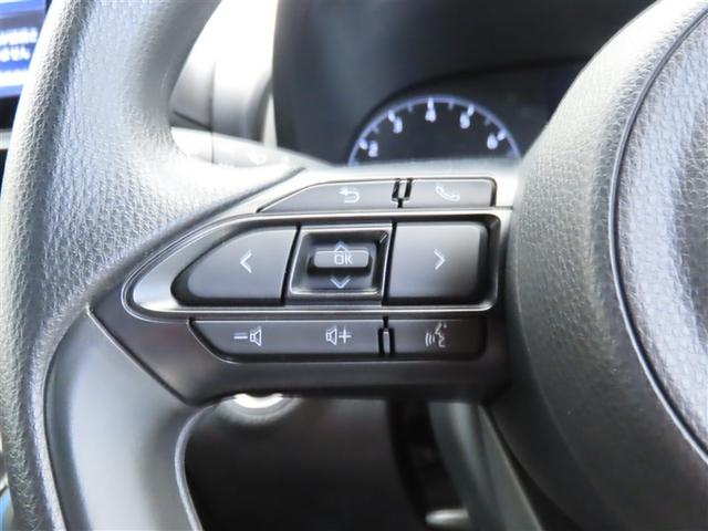 ヤリス Ｘ　ＰＣＳ　スマートキーシステム　横滑り防止装置付き　記録簿有　ワイヤレスキー　バックガイドモニター　盗難防止　サイドエアバック　エアコン　Ｗエアバッグ　パワーウインドウ　パワステ　運転席エアバッグ（6枚目）