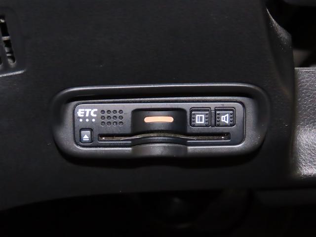 ヴェゼル ハイブリッドZ・ホンダセンシング レーダーサポート 1オーナ- DVD再生機能 整備記録簿 横滑り防止システム バックアイカメラ 盗難防止装置 フルセ スマ-トキ- パワーウィンド サイドエアバッグ ハーフレザーS LEDライト(12枚目)