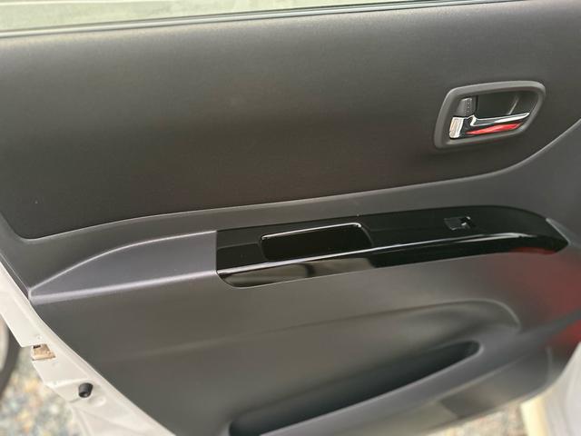 パレットＳＷ リミテッドＩＩ　★４ＷＤ★特典★納車前に新品タイヤ４本無　料交換　新品バッテリー無　料交換★両側電動スライドドア　バックカメラ　シートヒーター★オイルエレメントワイパーゴム３本無　料交換　自社保証有（46枚目）