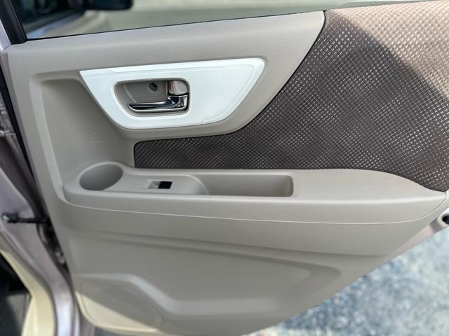 Ｎ－ＷＧＮ Ｇコンフォートパッケージ　★走行距離２万８０００キロ★特典★納車前に新品タイヤ４本無　料交換　新品バッテリー無　料交換★バックカメラ　ＣＴＢＡ　スマートキー２個★オイルエレメントワイパーゴム３本無　料交換　自社保証有（42枚目）