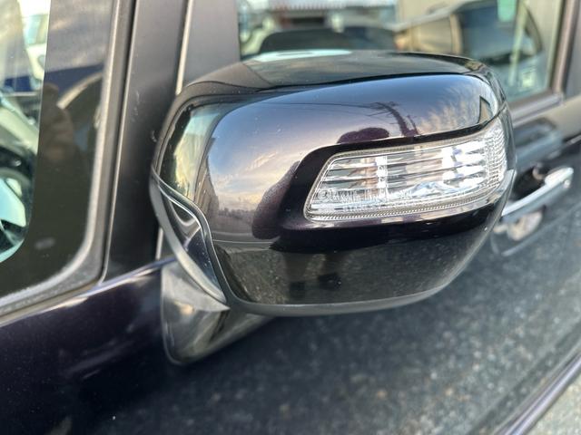 ���k�X�y�[�X�͂Q�e�[�u�������p�ӂ��Ă���܂��B�S���҂ƎG�k�������Ȃ���y�����ЂƎ������߂����������B