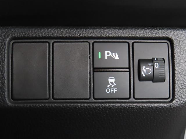 ヴェゼル ｅ：ＨＥＶＸ・ＨｕＮＴパッケージ　１．５ｅ：ＨＥＶＸハントパッケージ当社試乗車　純正用品ナビ　Ｄレコ　Ｒカメ　ＥＴＣ　地デジ　禁煙車　ＬＥＤヘッドライト　オートライト　ＨｏｎｄａＣＯＮＮＥＣＴ　ホンダセンシング　盗難防止システム（24枚目）