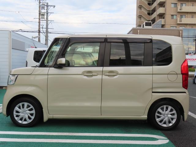 N-BOX G・EXターボホンダセンシング 女性ワンオーナー 禁煙車 ETC クルーズコントロール バックカメラ ターボ 後カメラ サイドエアバッグ LED スマートキー 横滑り防止 AAC クルコン ABS エアバッグ キーフリー 1オーナ(9枚目)