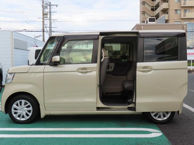 N-BOX G・EXターボホンダセンシング 女性ワンオーナー 禁煙車 ETC クルーズコントロール バックカメラ ターボ 後カメラ サイドエアバッグ LED スマートキー 横滑り防止 AAC クルコン ABS エアバッグ キーフリー 1オーナ(10枚目)