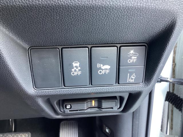 ステップワゴンスパーダ スパーダハイブリッドG・EXホンダセンシングブラスタ ナビETCバックカメラ禁煙車ワンオーナー リアカメラ AC アラウンドビューモニター 1オーナー CMBS LEDライト ABS 左右電動スライドドア DVD サイドエアバッグ スマキー フルセグ(18枚目)