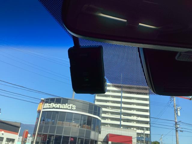 ステップワゴンスパーダ スパーダハイブリッドG・EXホンダセンシングブラスタ ナビETCバックカメラ禁煙車ワンオーナー リアカメラ AC アラウンドビューモニター 1オーナー CMBS LEDライト ABS 左右電動スライドドア DVD サイドエアバッグ スマキー フルセグ(20枚目)