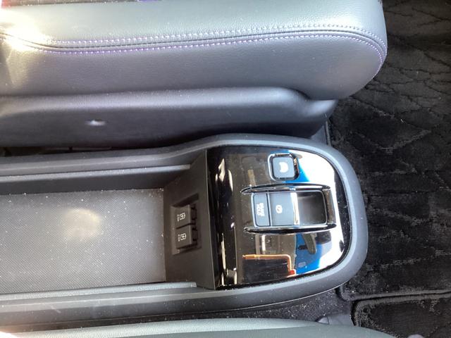 ステップワゴンスパーダ スパーダハイブリッドG・EXホンダセンシングブラスタ ナビETCバックカメラ禁煙車ワンオーナー リアカメラ AC アラウンドビューモニター 1オーナー CMBS LEDライト ABS 左右電動スライドドア DVD サイドエアバッグ スマキー フルセグ(22枚目)