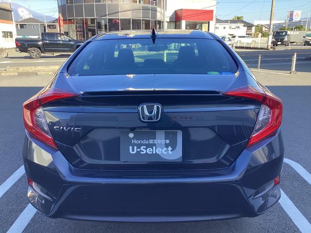 シビック セダン　１年保証距離無制限ＥＴＣワンオーナー禁煙車　サイドエアバッグ　ワンオーナー車　横滑り防止装置　リアカメラ　クルーズコントロール　スマキー　前席シートヒーター　フルオートエアコン　ＡＢＳ　ターボ車（4枚目）