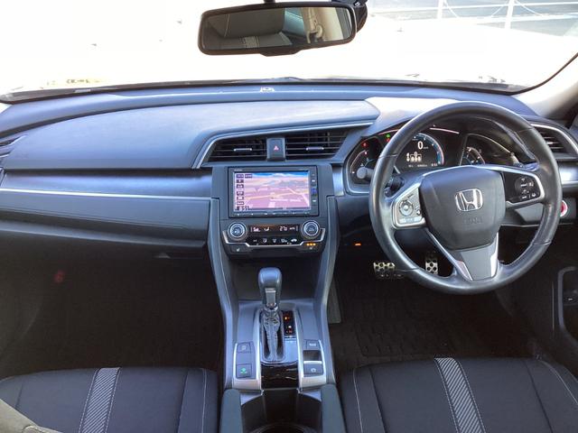 シビック セダン　１年保証距離無制限ＥＴＣワンオーナー禁煙車　サイドエアバッグ　ワンオーナー車　横滑り防止装置　リアカメラ　クルーズコントロール　スマキー　前席シートヒーター　フルオートエアコン　ＡＢＳ　ターボ車（18枚目）