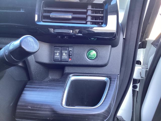 ステップワゴンスパーダ スパーダ・クールスピリットホンダセンシング ナビETCバックカメラ禁煙車ワンオーナー サイドエアバック スマートキ 左右電動スライドドア バックモニタ 地TV ナビ&TV 助手席エアバッグ AAC 横滑り防止機能 ターボ車 シートヒータ ABS(15枚目)