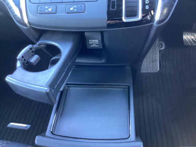 ステップワゴンスパーダ スパーダ・クールスピリットホンダセンシング ナビETCバックカメラ禁煙車ワンオーナー サイドエアバック スマートキ 左右電動スライドドア バックモニタ 地TV ナビ&TV 助手席エアバッグ AAC 横滑り防止機能 ターボ車 シートヒータ ABS(18枚目)