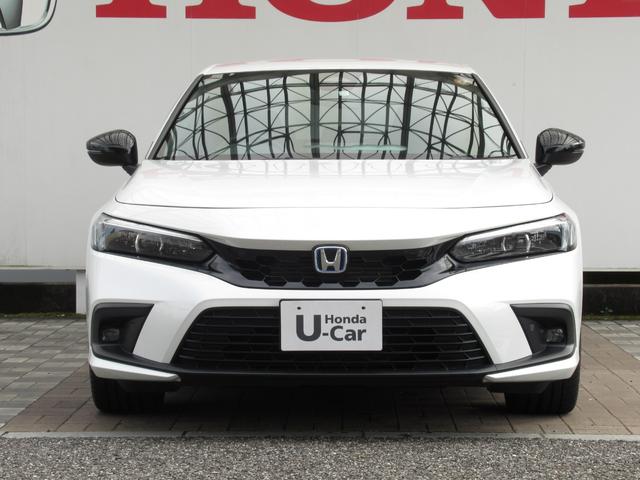 シビック ｅ：ＨＥＶ　ワンオーナー禁煙車純正ナビＢカメラＥＴＣ　オートクルーズコントロール　地デジフルセグ　後カメラ　１オーナー車　パワーステアリング　ＬＥＤライト　パワーウィンドウ　エアコン　キーフリー　ＡＢＳ　ナビＴＶ（4枚目）