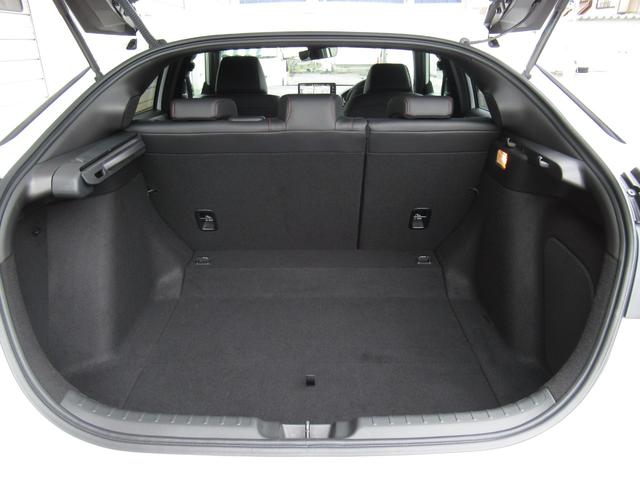 シビック ｅ：ＨＥＶ　ワンオーナー禁煙車純正ナビＢカメラＥＴＣ　オートクルーズコントロール　地デジフルセグ　後カメラ　１オーナー車　パワーステアリング　ＬＥＤライト　パワーウィンドウ　エアコン　キーフリー　ＡＢＳ　ナビＴＶ（44枚目）
