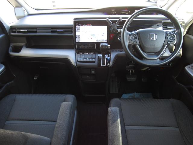 ステップワゴンスパーダ スパーダ　ワンオーナー禁煙車純正ナビバックカメラＥＴＣ　衝突軽減Ｂ　横滑り防止　１オーナ　スマキー　Ｂモニター　キーレス　オートクルーズ　ＬＥＤライト　Ｗエアバッグ　ＰＳ　ＡＢＳ　オートエアコン　タ－ボ（18枚目）