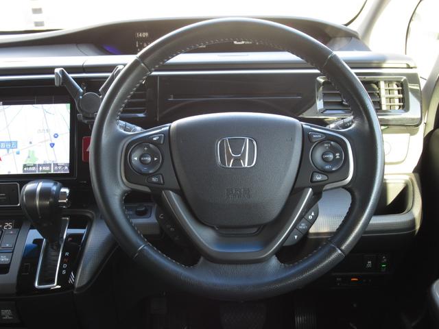 ステップワゴンスパーダ スパーダ　ワンオーナー禁煙車純正ナビバックカメラＥＴＣ　衝突軽減Ｂ　横滑り防止　１オーナ　スマキー　Ｂモニター　キーレス　オートクルーズ　ＬＥＤライト　Ｗエアバッグ　ＰＳ　ＡＢＳ　オートエアコン　タ－ボ（19枚目）