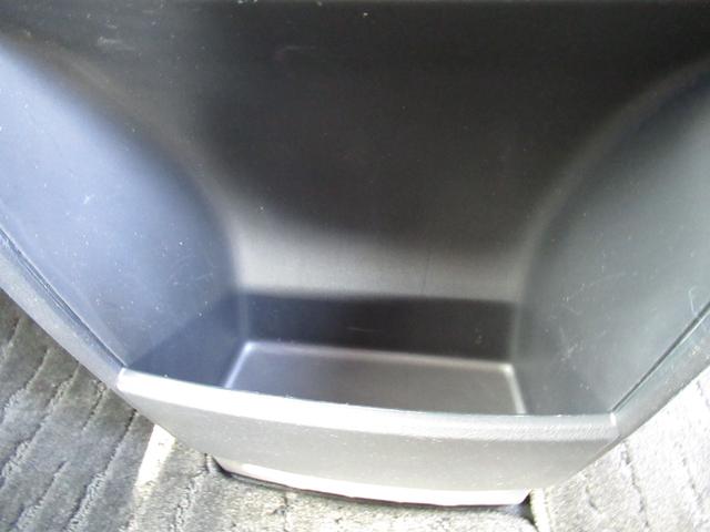 ステップワゴンスパーダ スパーダ　ワンオーナー禁煙車純正ナビバックカメラＥＴＣ　衝突軽減Ｂ　横滑り防止　１オーナ　スマキー　Ｂモニター　キーレス　オートクルーズ　ＬＥＤライト　Ｗエアバッグ　ＰＳ　ＡＢＳ　オートエアコン　タ－ボ（43枚目）