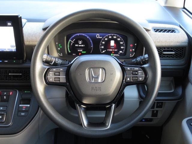 ステップワゴン ｅ：ＨＥＶエアー　ワンオーナー禁煙車純正ナビバックカメラＥＴＣ　前後誤発進抑制　パワーステアリング　両側Ｐスライドドア　助手席エアバッグ　１オ－ナ－　ＵＳＢ接続　サイドカーテンエアバック　ＬＥＤヘッドランプ　クルコン（19枚目）