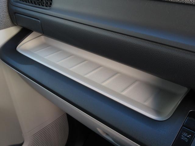 ステップワゴン ｅ：ＨＥＶエアー　ワンオーナー禁煙車純正ナビバックカメラＥＴＣ　前後誤発進抑制　パワーステアリング　両側Ｐスライドドア　助手席エアバッグ　１オ－ナ－　ＵＳＢ接続　サイドカーテンエアバック　ＬＥＤヘッドランプ　クルコン（34枚目）