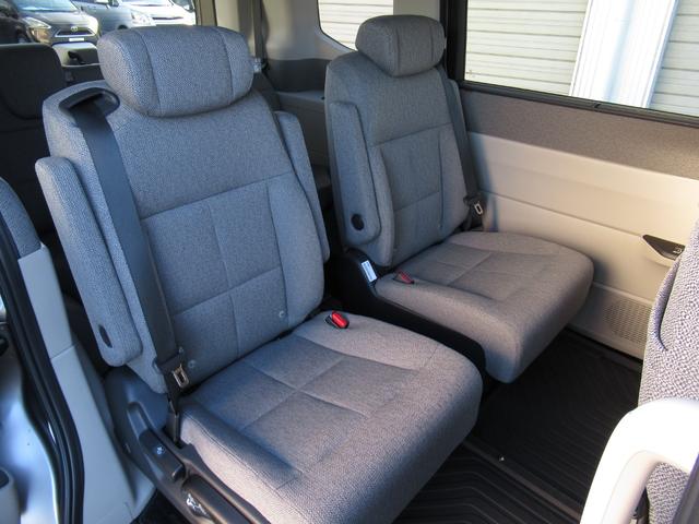 ステップワゴン ｅ：ＨＥＶエアー　ワンオーナー禁煙車純正ナビバックカメラＥＴＣ　前後誤発進抑制　パワーステアリング　両側Ｐスライドドア　助手席エアバッグ　１オ－ナ－　ＵＳＢ接続　サイドカーテンエアバック　ＬＥＤヘッドランプ　クルコン（44枚目）