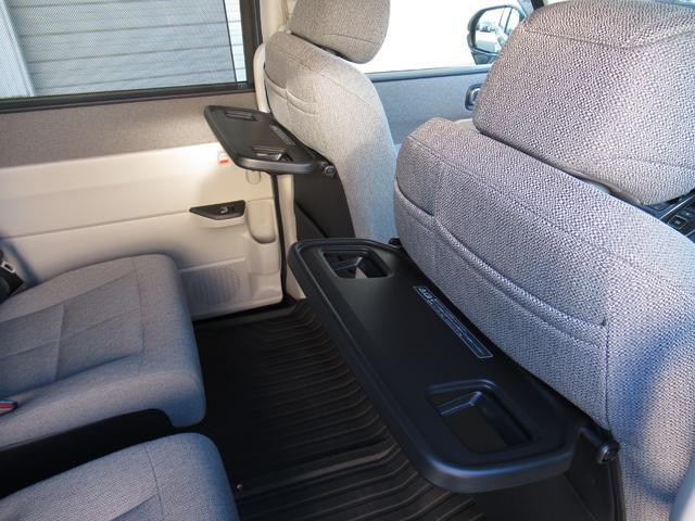 ステップワゴン ｅ：ＨＥＶエアー　ワンオーナー禁煙車純正ナビバックカメラＥＴＣ　前後誤発進抑制　パワーステアリング　両側Ｐスライドドア　助手席エアバッグ　１オ－ナ－　ＵＳＢ接続　サイドカーテンエアバック　ＬＥＤヘッドランプ　クルコン（47枚目）