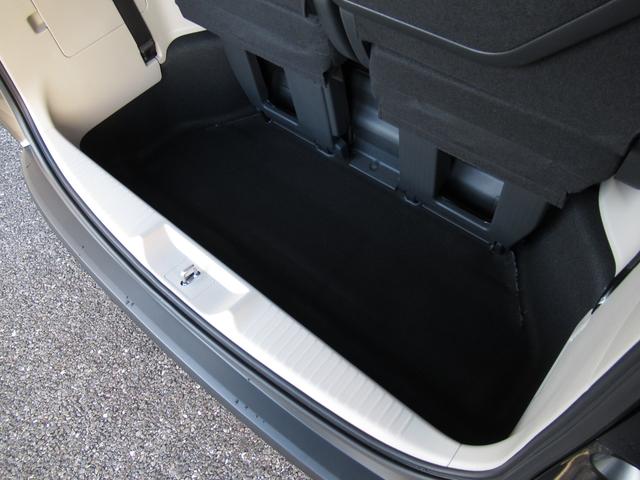 ステップワゴン ｅ：ＨＥＶエアー　ワンオーナー禁煙車純正ナビバックカメラＥＴＣ　前後誤発進抑制　パワーステアリング　両側Ｐスライドドア　助手席エアバッグ　１オ－ナ－　ＵＳＢ接続　サイドカーテンエアバック　ＬＥＤヘッドランプ　クルコン（52枚目）