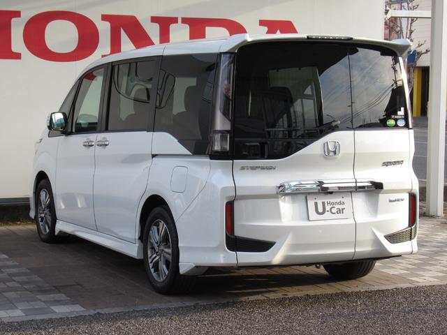 ステップワゴンスパーダ ｅ：ＨＥＶスパーダＧホンダセンシング　ワンオーナー禁煙車純正ナビバックカメラＥＴＣ　サイドエアバック　Ｂカメ　ＬＥＤランプ　ワンオーナー車　ＵＳＢ　スマ－トキ－　オートクルーズコントロール　キーレス　ナビ＆ＴＶ　３列シート　ウォークスルー（11枚目）