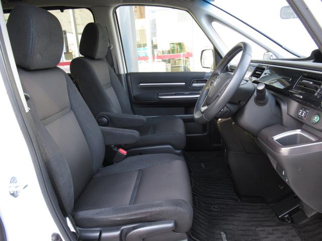 ステップワゴンスパーダ ｅ：ＨＥＶスパーダＧホンダセンシング　ワンオーナー禁煙車純正ナビバックカメラＥＴＣ　サイドエアバック　Ｂカメ　ＬＥＤランプ　ワンオーナー車　ＵＳＢ　スマ－トキ－　オートクルーズコントロール　キーレス　ナビ＆ＴＶ　３列シート　ウォークスルー（48枚目）